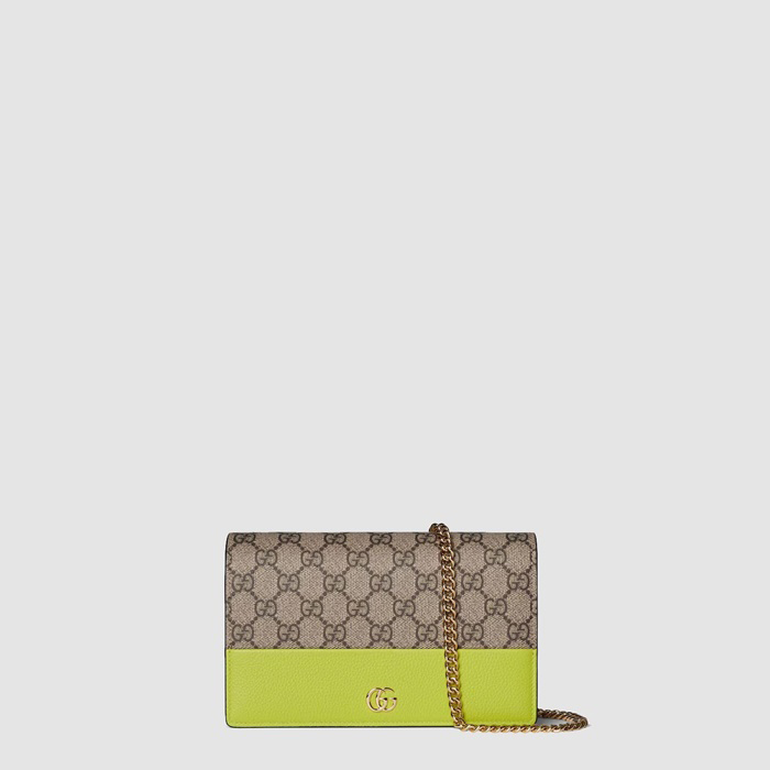 グッチレディースチェーンチェーン二つ折り財布b9875