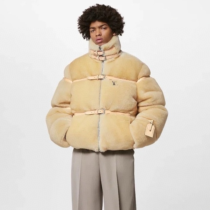 モンクレールメンズレザーパディングc8450