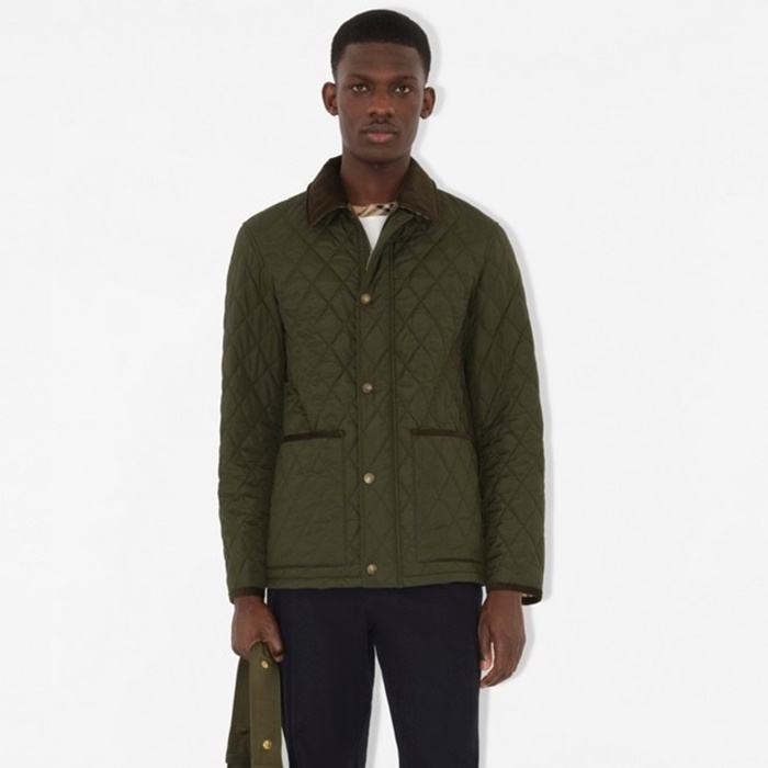 バーバリーメンズダウンジャケットc8681