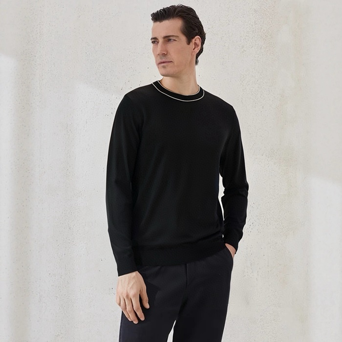 ブルネロクチネリメンズラウンドニットc8800