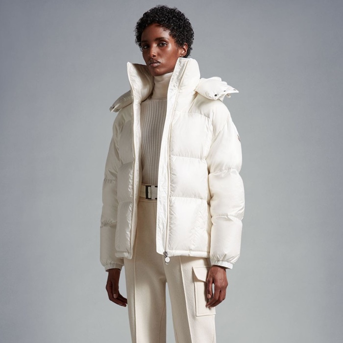 モンクレールレディースダウンパディングc9002