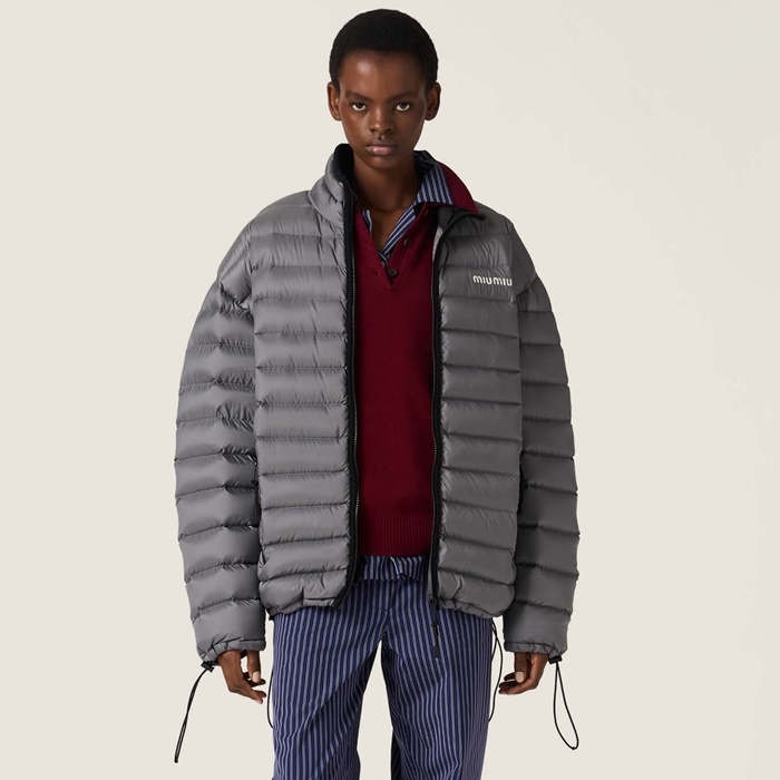 ミュウミュウユニセックスダウンジャケットc9008
