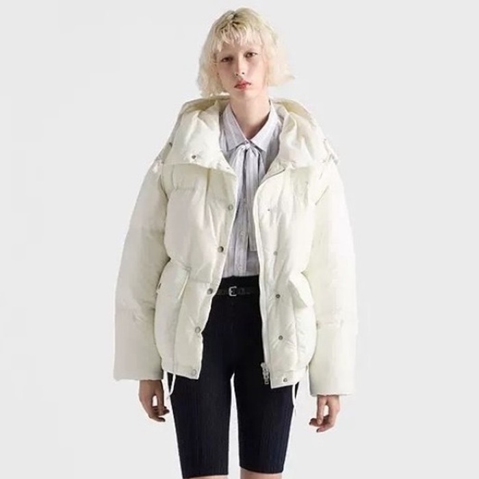 プラダレディースダウンパディングc9022