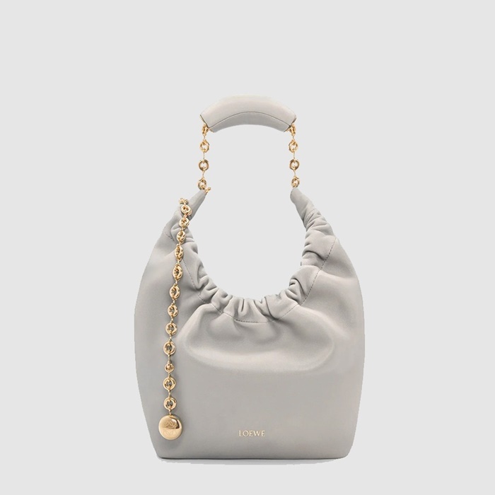 ロエベレディーススモールスクイーズバッグb11743