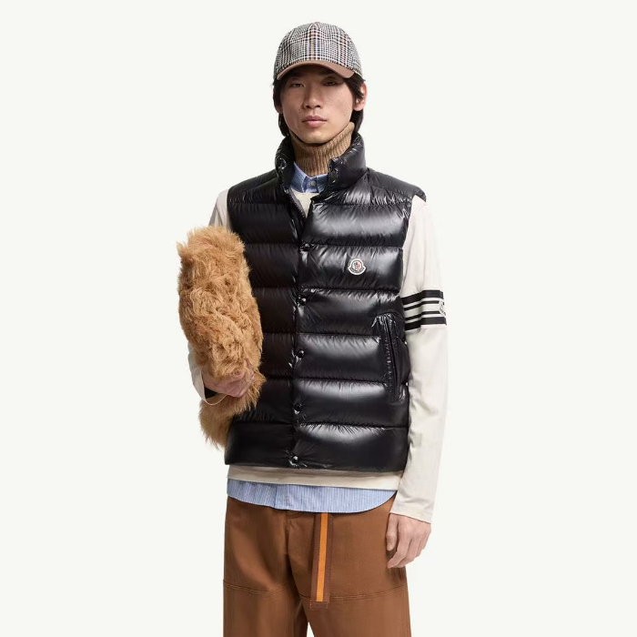 モンクレールメンズダウンベストc12366