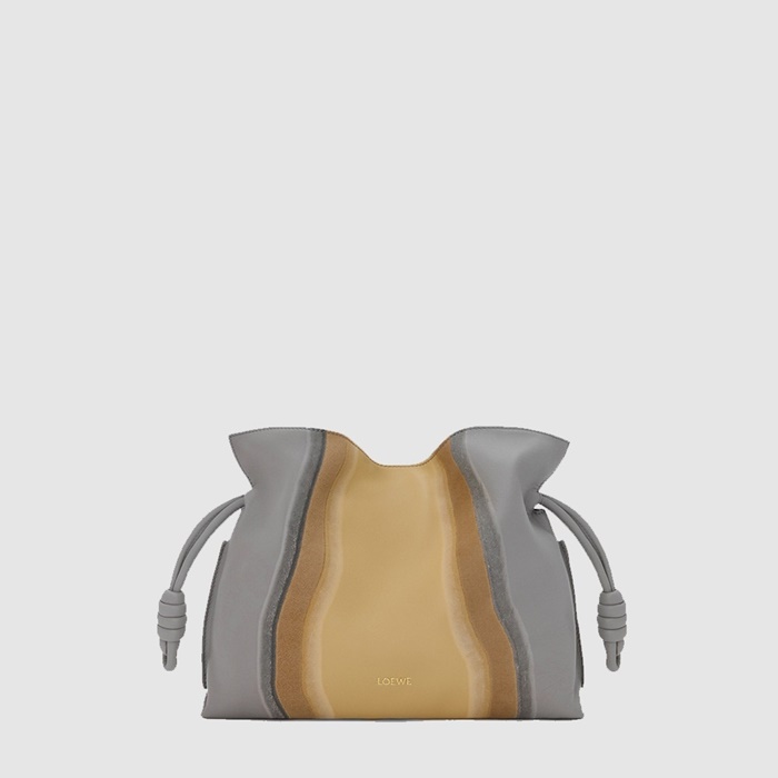 ロエベレディースミディアムフラメンコクラッチバッグランドスケープb12609