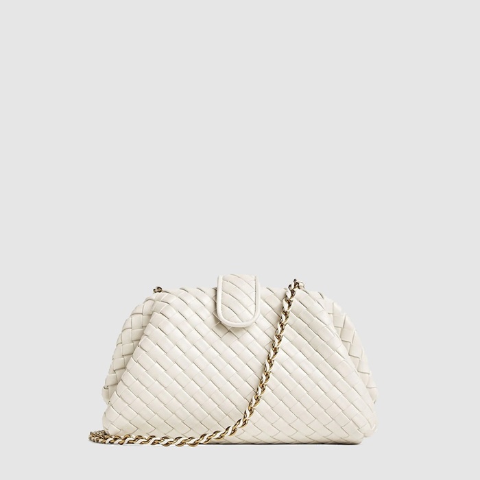 ボッテガヴェネタレディースローレンチェーンクラッチバッグb12652