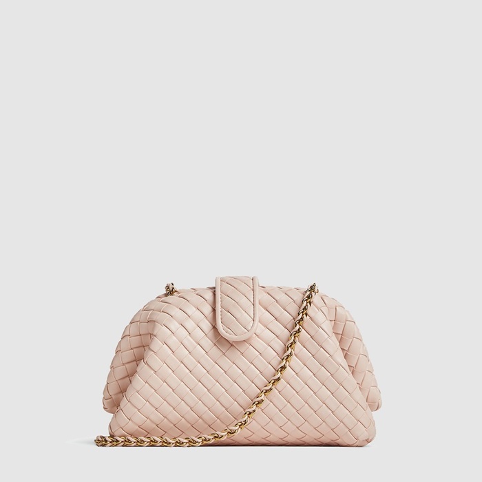 ボッテガヴェネタレディースローレンチェーンクラッチバッグb12653