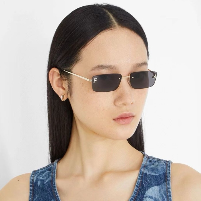 ェンディレディースゴールドピアスc6304