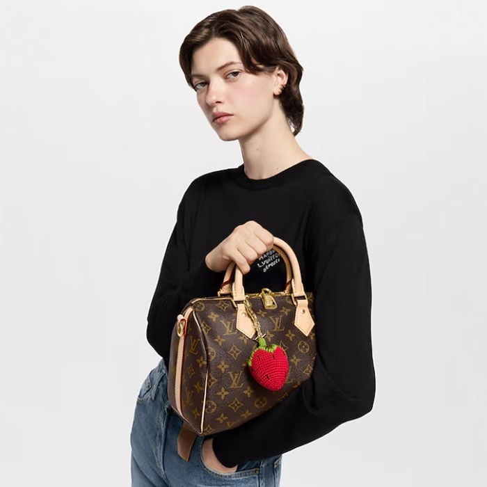 ルイヴィトンユニセックスベリリシャスクロシェバッグチャームc6352