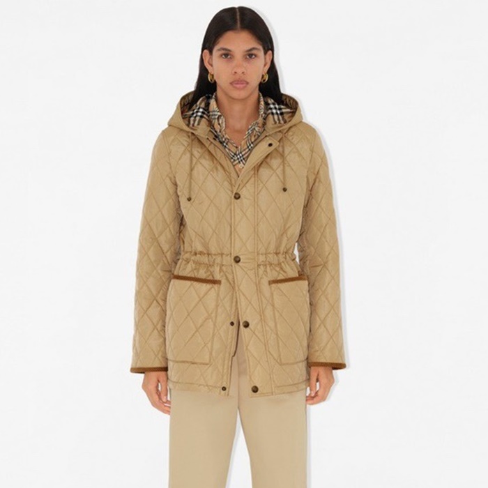 バーバリーレディースダウンジャケットc12813