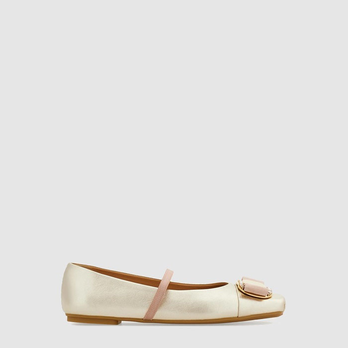 サルヴァトーレフェラガモレディースニューヴァーラプレートバレエフラットs8893