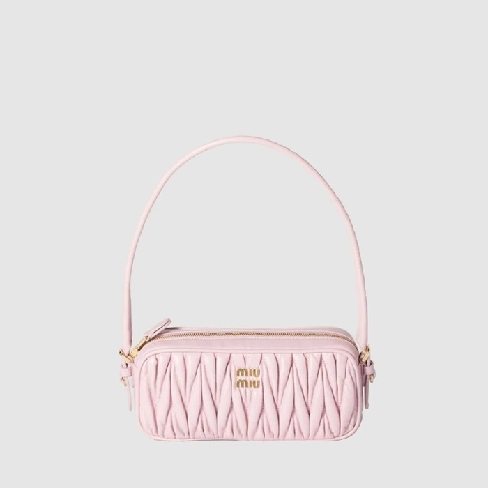 ミュウミュウレディースマトラッセ・ナッパレザーパウチb13301