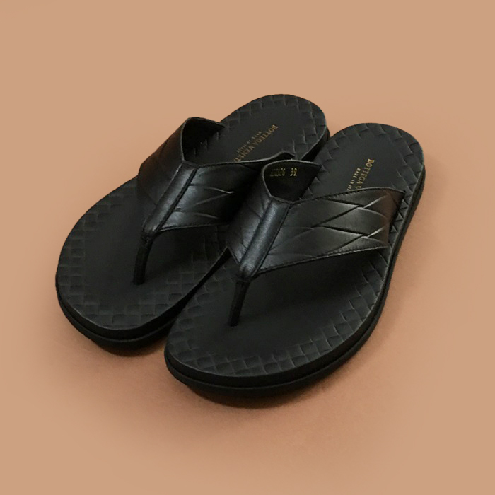  ボッテガヴェネタメンズレザースリッパBVS0336,ブラック