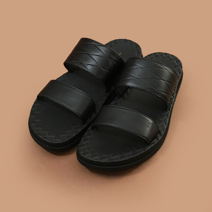  ボッテガヴェネタメンズレザースリッパBVS0339,ブラック