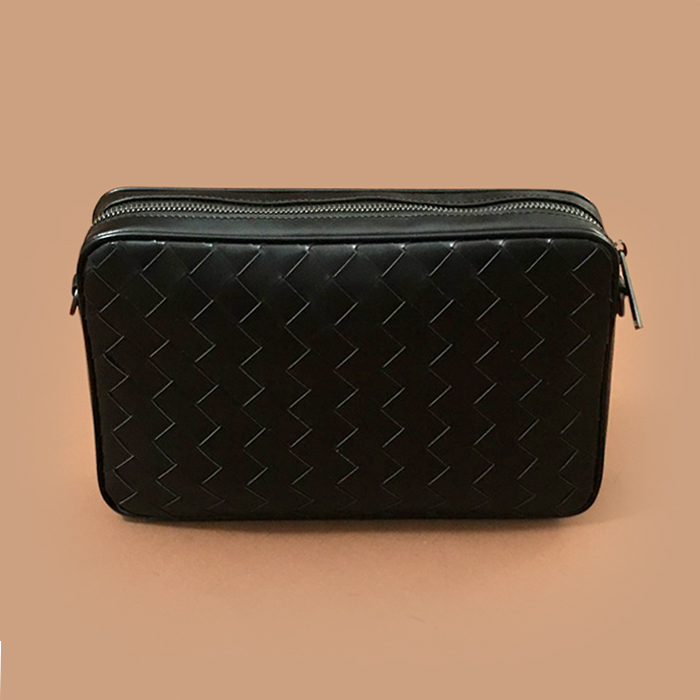 ボッテガヴェネタレザーブラック メンズ クラッチバッグ ,29cm