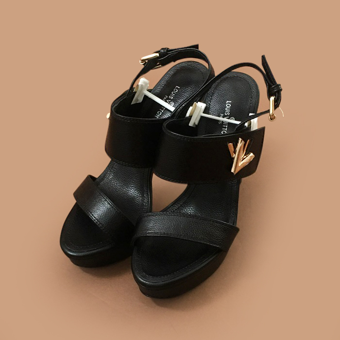 ルイヴィトン レディース クラシック メタル LOGO ハイヒール ブラック