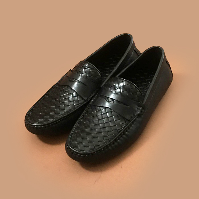 ボッテガヴェネタメンズ レザーローファーブラック