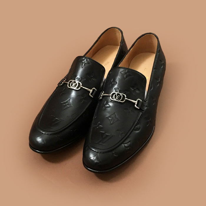 ルイヴィトンメンズ レザーローファーブラック