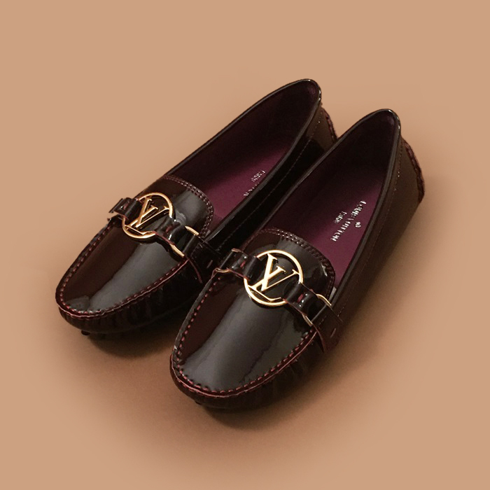 ルイヴィトンメンズ レザーローファーワイン