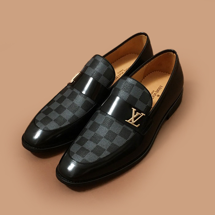 ルイヴィトンメンズ レザーローファーブラック