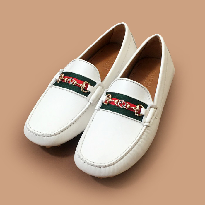 グッチメンズ レザーローファーホワイト