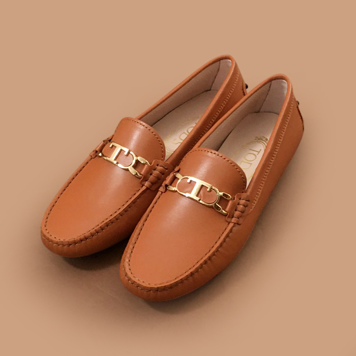 フェラガモメンズ レザーローファーブラウン