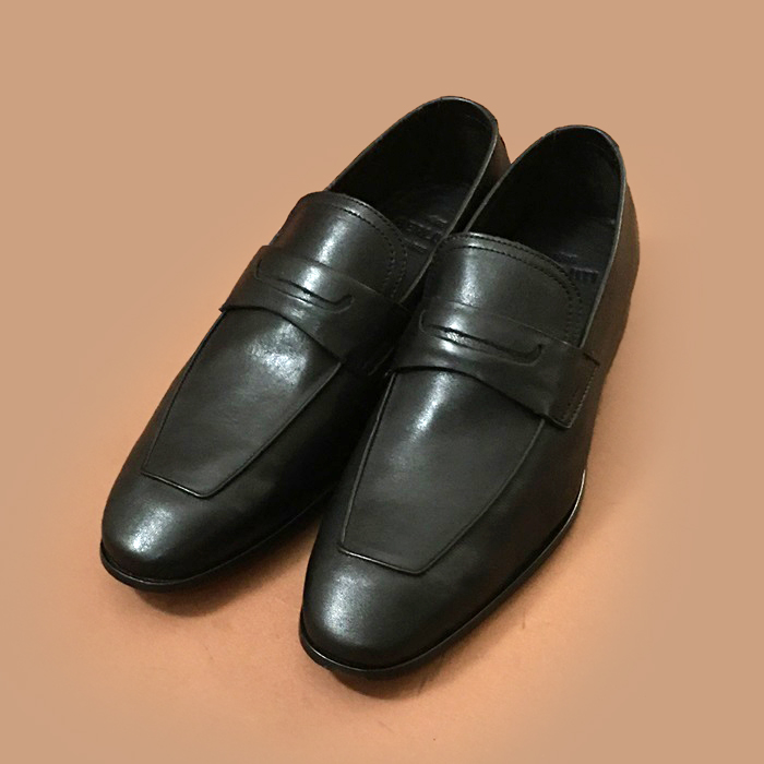 ベルルッティメンズ レザーローファーブラック