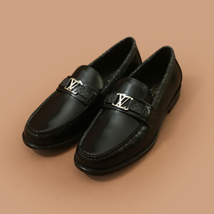 ルイヴィトンメンズ レザーローファーブラック