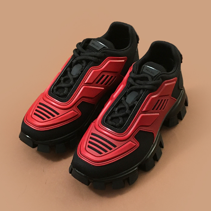 プラダ メンズ レッド スニーカー - Red 