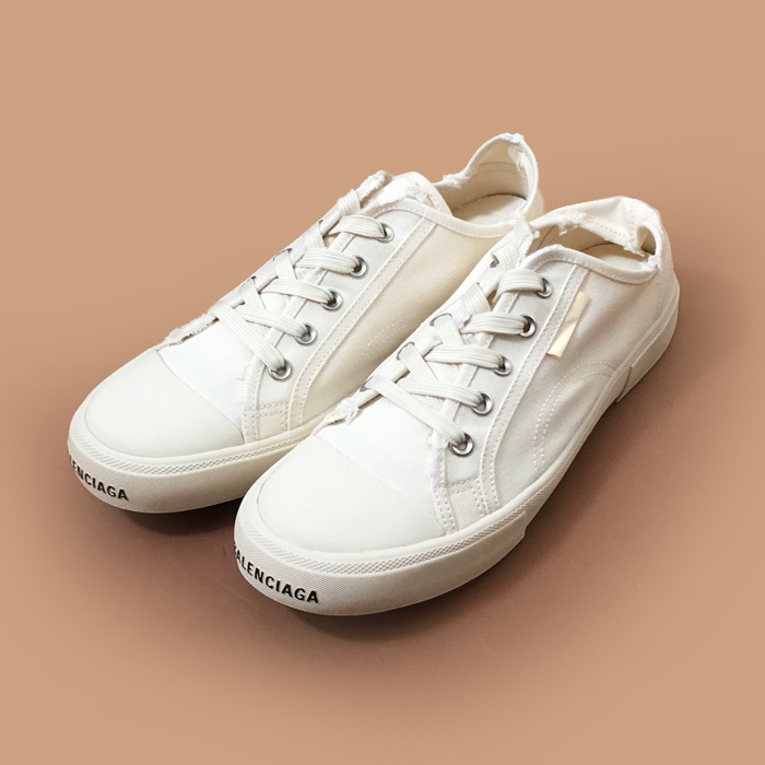 バレンシアガメンズ キャンバス スニーカーホワイト