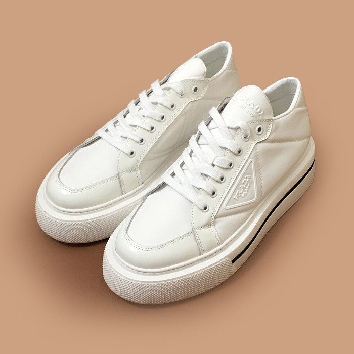 プラダ メンズ クラシック ホワイト スニーカー - White  - pra02760x