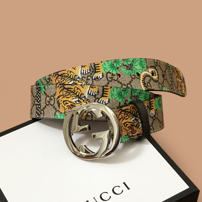 グッチ メンズ レザー コンスタンス ベルト (グレー)