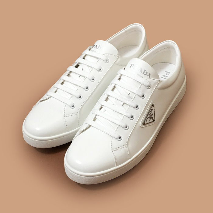 プラダ メンズ クラシック ホワイト スニーカー - White  - pra02865x