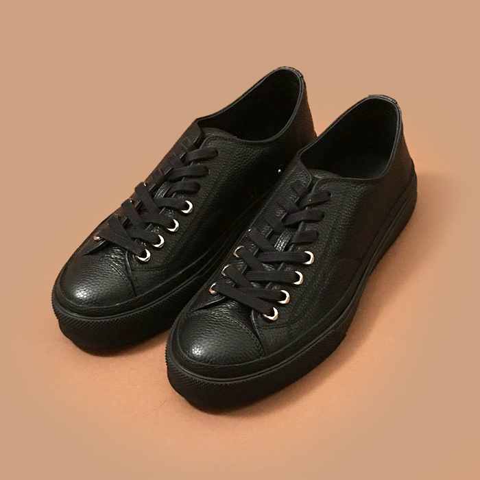 ジバンシィ メンズ クラシック ブラック スニーカー -  - giv0757x