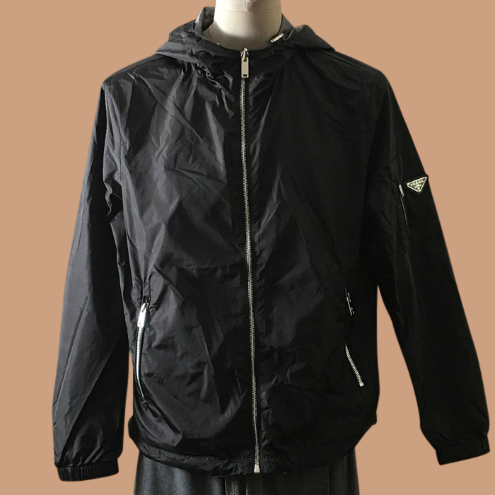 プラダ メンズ ブラック フード ジャケット - s