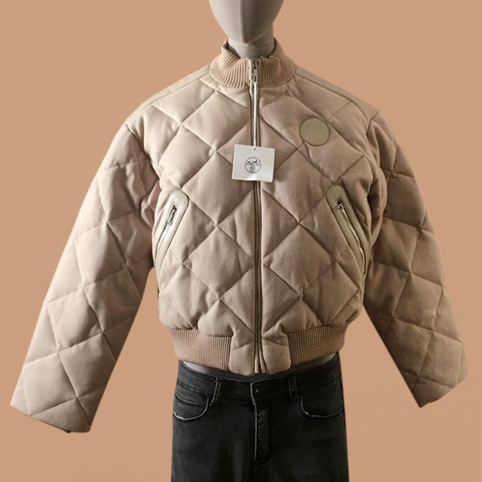 バーバリー レディース ベージュ ダウン ジャケット -  s