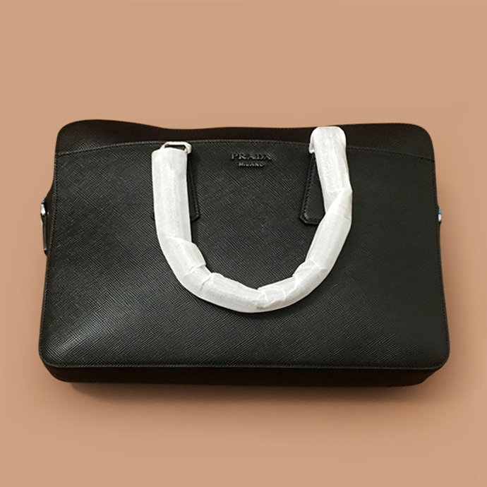 プラダ メンズ ブラック ブリーフケース - Bag