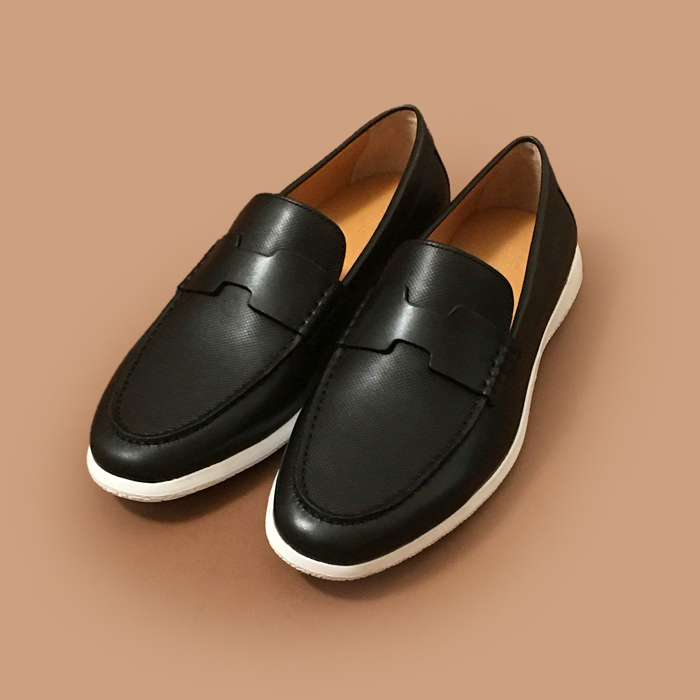エルメス メンズ シグネチャー ブラックローファー -  Loafer