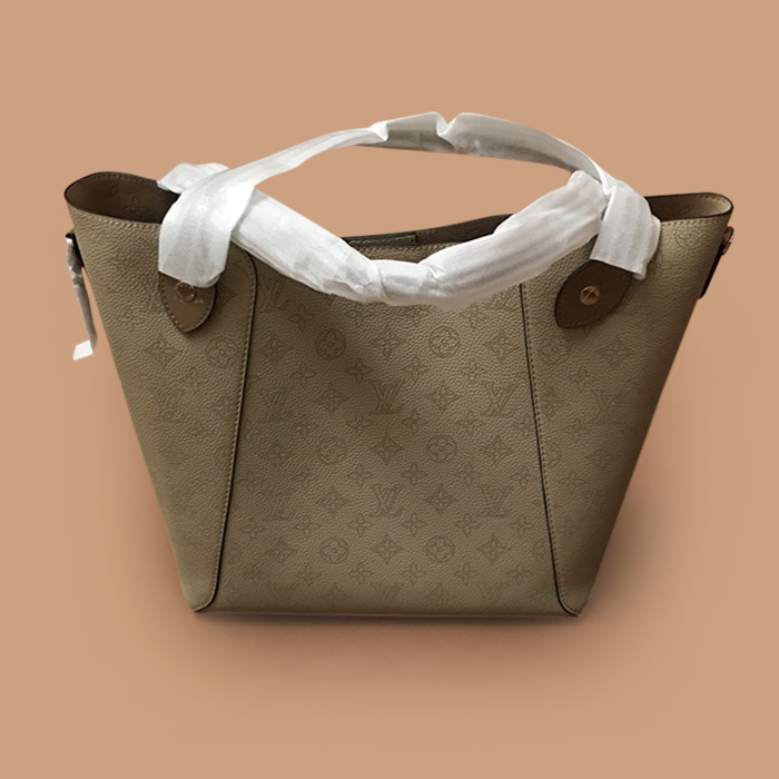   Bag/Bag,32cm - ルイヴィトンレディースレザートートバッグ/ショルダーバッグ,32cm,カーキ