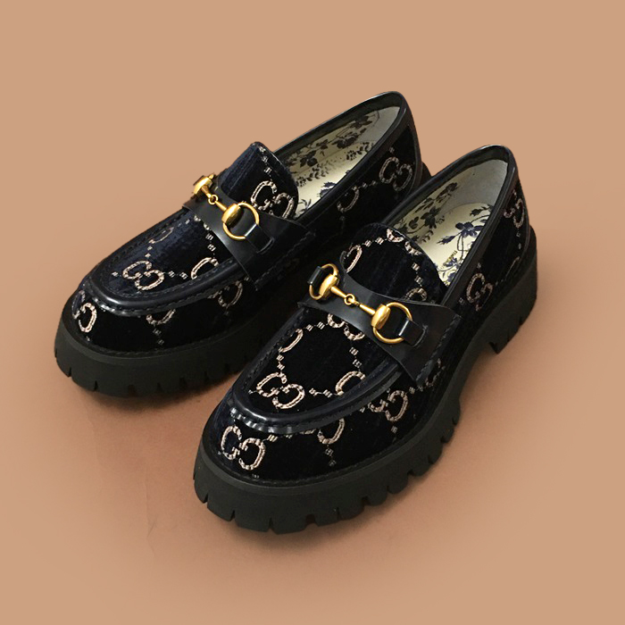 - グッチレディース レザーローファーブラック