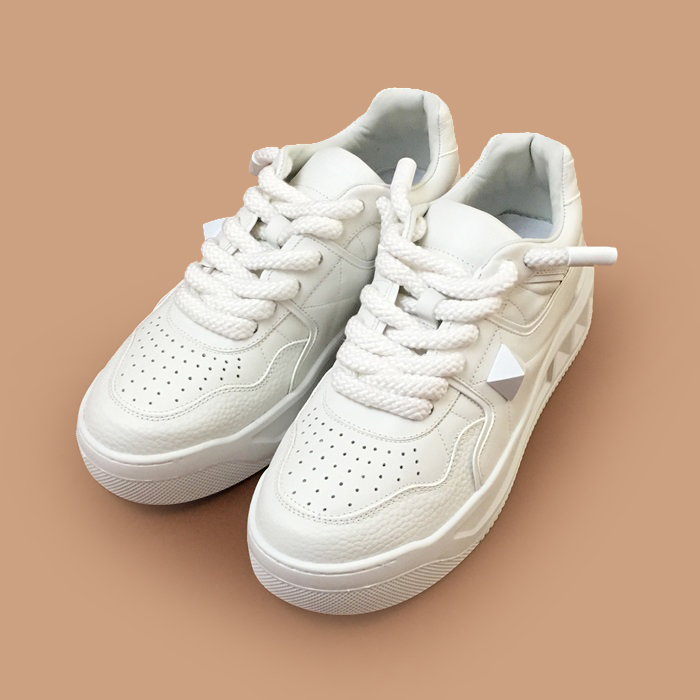 ヴァレンティノ ユニセックス モダン ホワイト スニーカー - White  - val402x