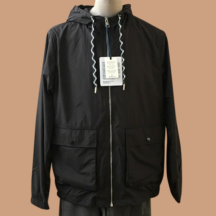 モンクレール メンズ ブラック ジャケット - s