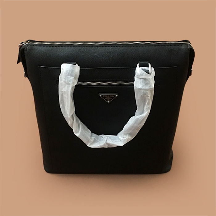 プラダ メンズ サフィアーノ ブラック ブリーフケース -  Bag