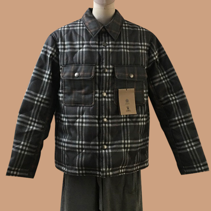 バーバリー メンズ ブラック ダウン ジャケット - s