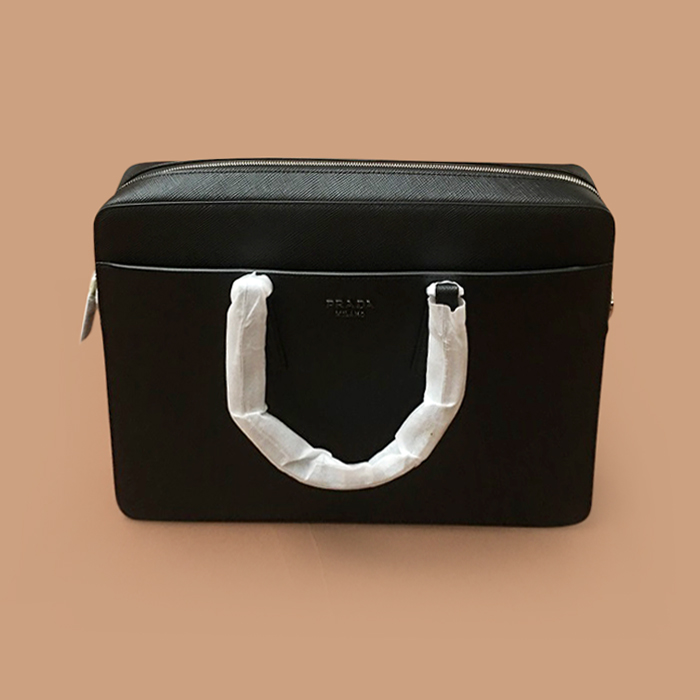 プラダ メンズ ブラック ブリーフケース - Bag