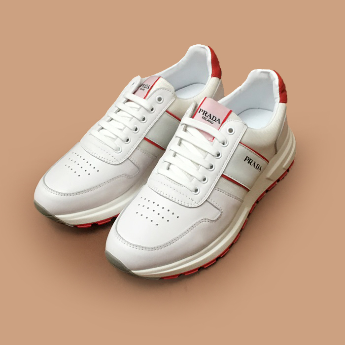 プラダ メンズ ホワイト スニーカー - white 