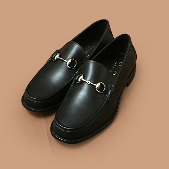 グッチ メンズ イニシャル ブラックローファー -Loafer