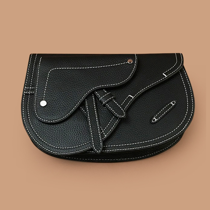 ディオール メンズ ブラック ショルダーバッグ - 