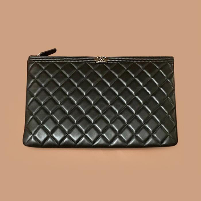 シャネルレディース クラシック ブラック クラッチバッグ - 